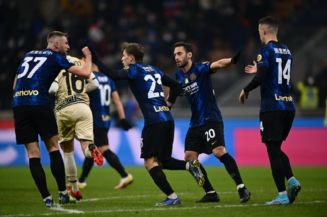 7年17冠变冠军绝缘体？马竞新王，这日子不好过！