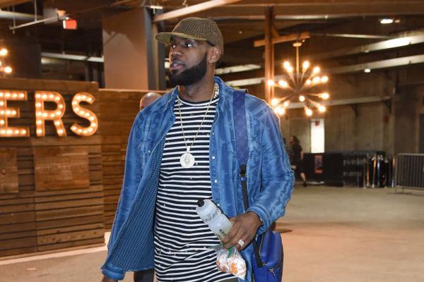 益世界新作《疯狂水世界》首发上线，开拓海上末日生存新题材