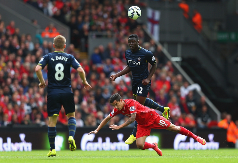 《街霸6》今日更新：战斗平衡调整 新增HUD设计功能